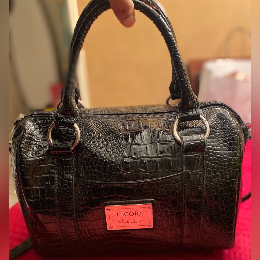 black nicole miller shoulder bag